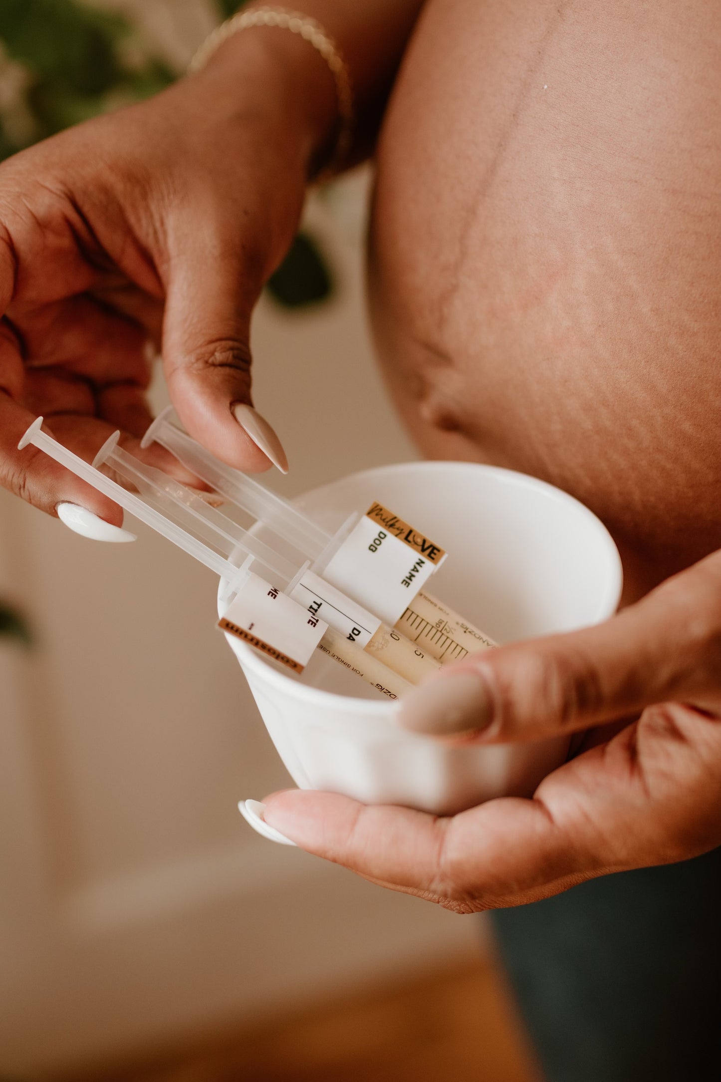 The MilkyLove Colostrum Collection Kit